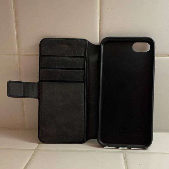 ZADIG & VOLTAIRE iPhone 7 Case - Picture 3 of 4